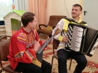 Нам 25 лет